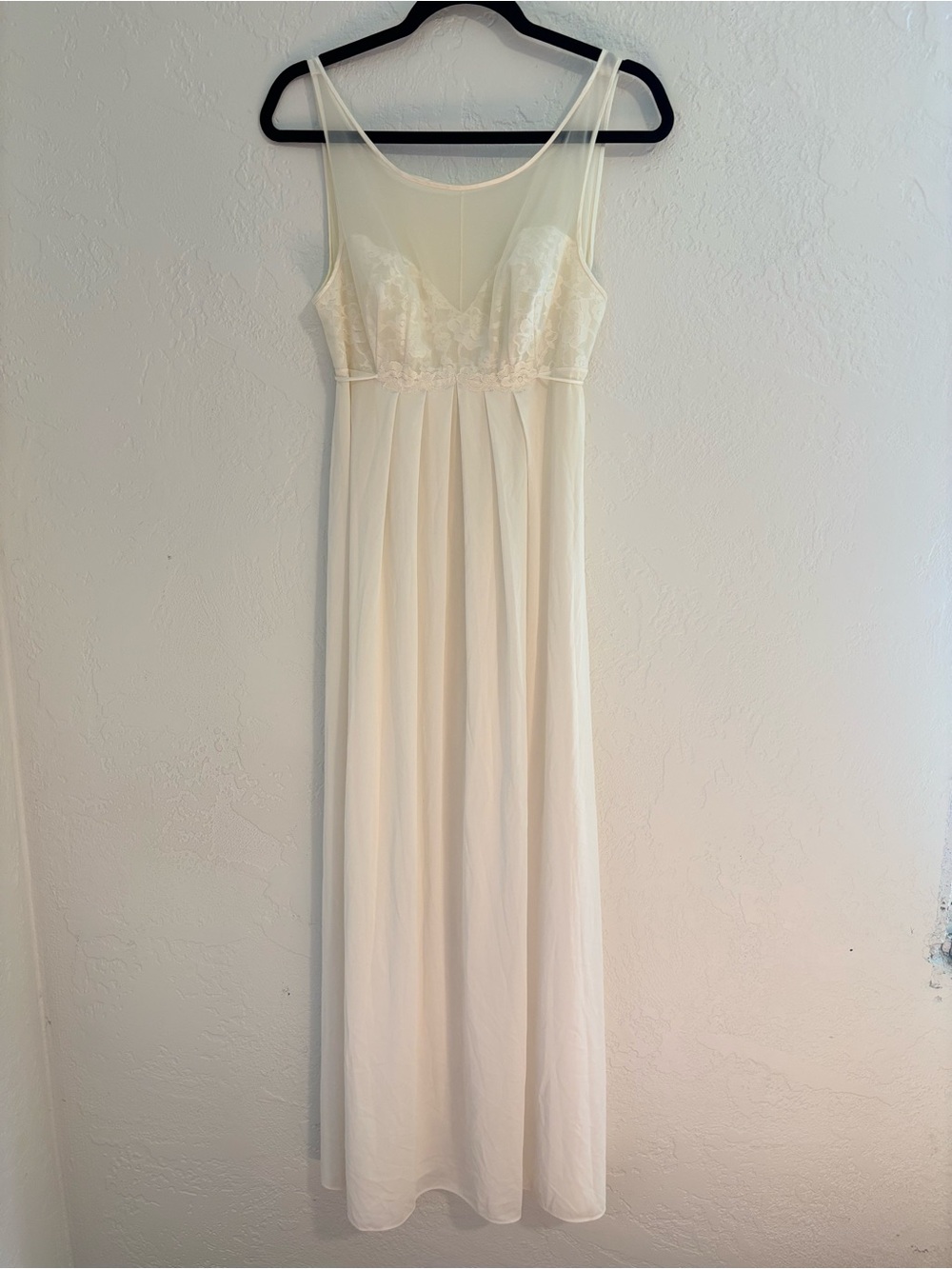 Vanity Fair Cream Lace Bodice Long Slip